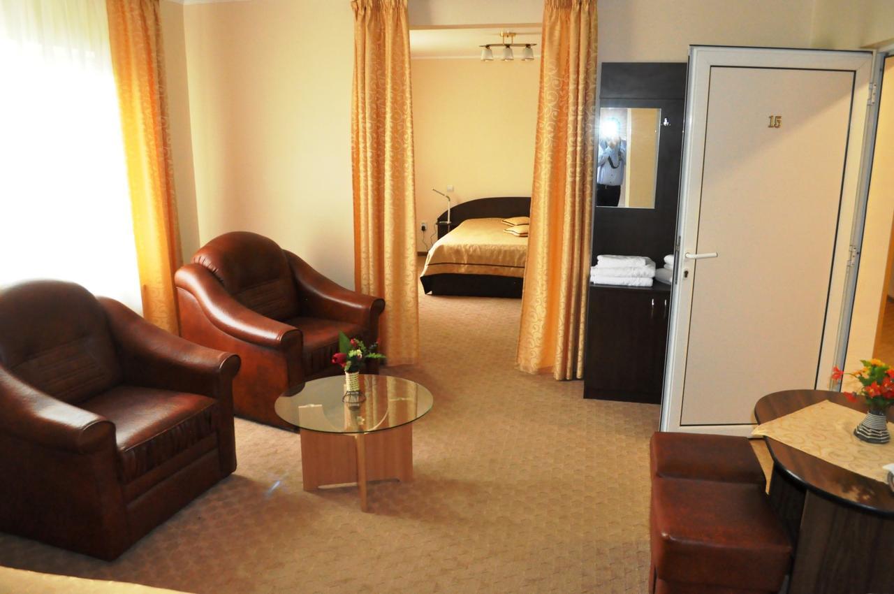 Cîmpia Turzii Hotel Andrei מראה חיצוני תמונה