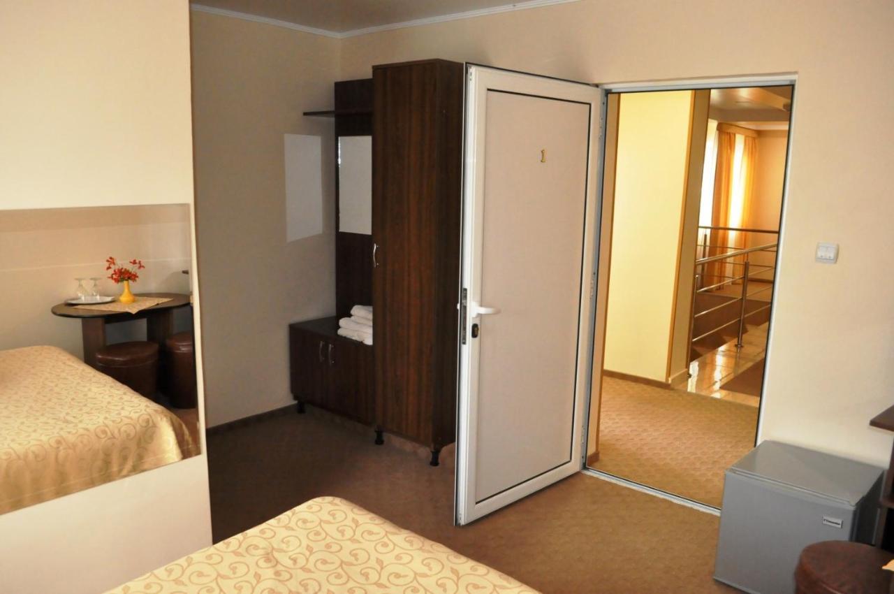 Cîmpia Turzii Hotel Andrei מראה חיצוני תמונה